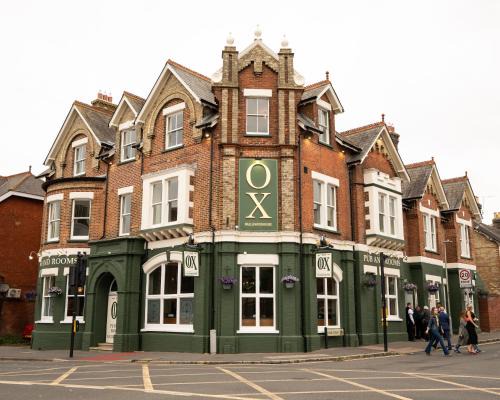 Poole Bed & Breakfast | The Ox Pub & Rooms