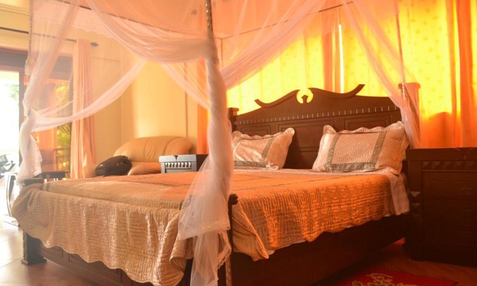 Entebbe House | The Palms Beach Hotel and Restaurant Limited