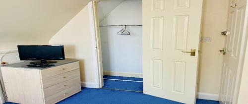Staines House | The Penton Guest House