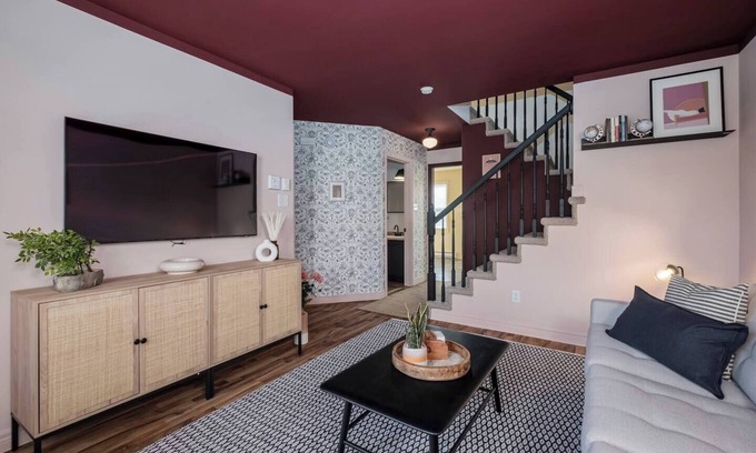Terra Nova House | The Place: Centrally Located Chic and Stylish Home