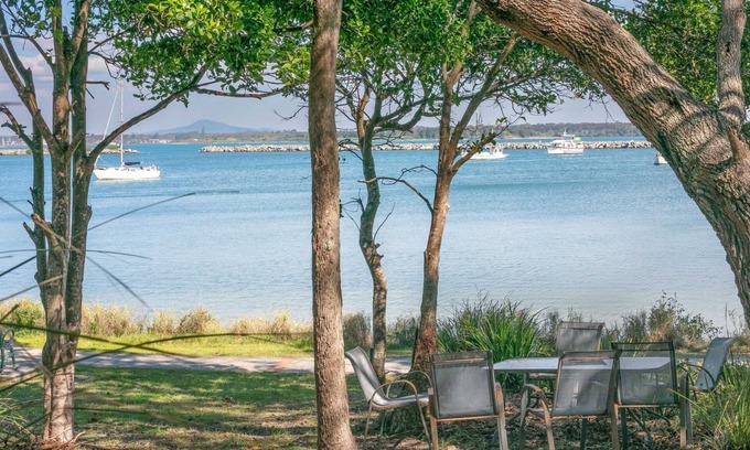 Iluka House | The Point