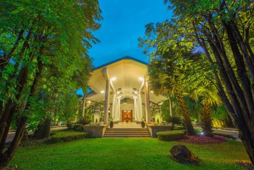 Siem Reap Hotel | THE PRIVILEGE FLOOR by Borei Angkor