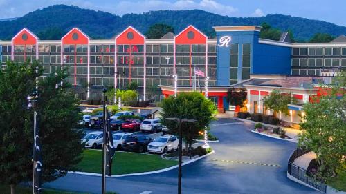 Pigeon Forge Hotel | The Ramsey Hotel and Convention Center
