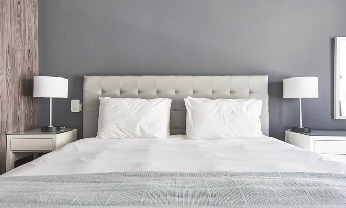 Greater Johannesburg Metropolitan Area Apartment | The Residency Hurlingham