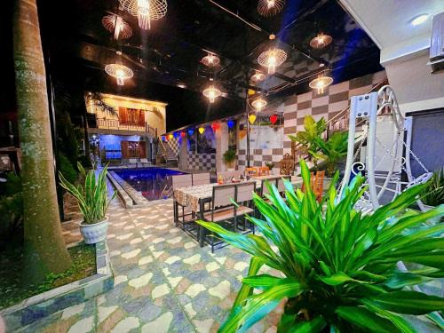 Son Trach Hotel | The Ridge Haven