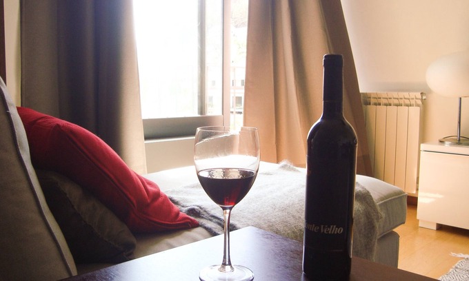 Geres Apartment | The River's Whisper Apartment