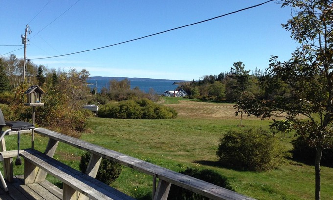 Vinalhaven House | The Roost at Roberts Harbor