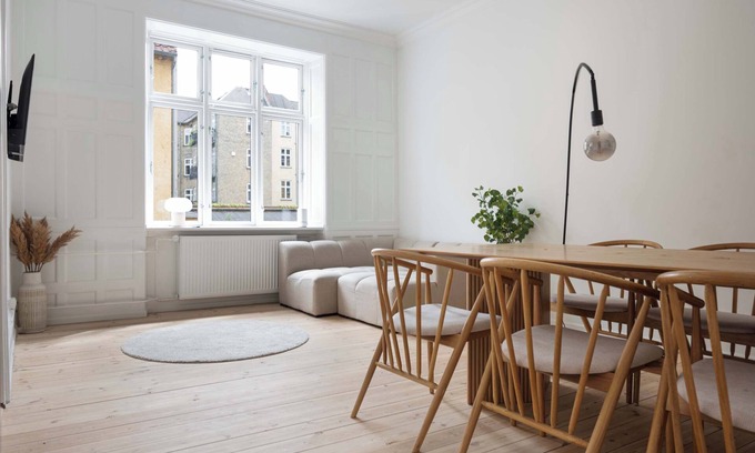 Osterbro Apartment | The Royale Apartment with 4 bedrooms