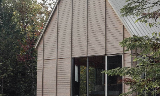 Chertsey Ski Chalet | The Serene Summary: T