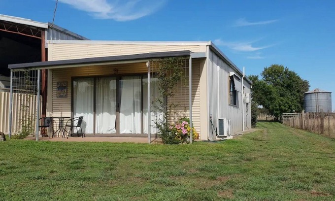 Yahl Cabin | The Sheep Shack