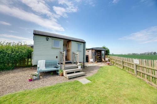 Berwick-upon-Tweed Cabin | The Shepherds Hut