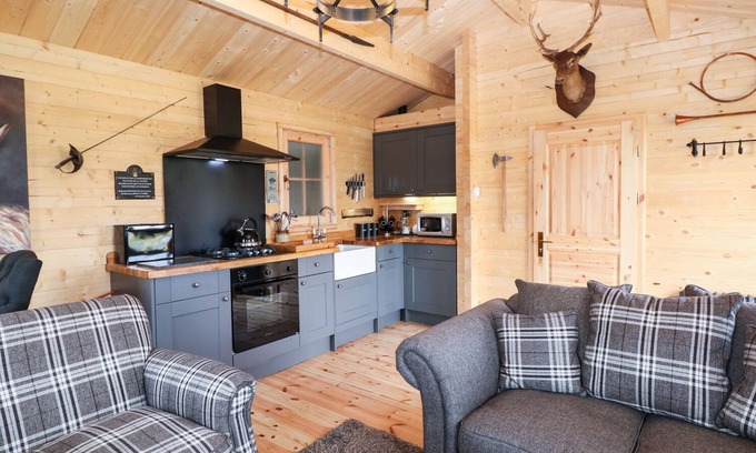 Longnor Cottage | The Shooting Lodge