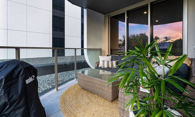 Woolloongabba Apartment | The Sinclair Luxurious Living in East Brisbane