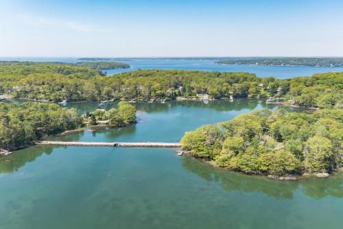 East Boothbay House | The Smuggler's Retreat