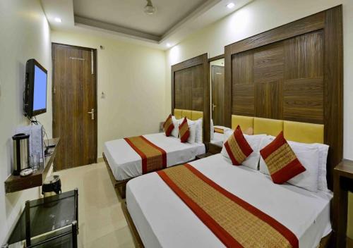 Paharganj Hotel | The Spot International - Main Bazar New Delhi