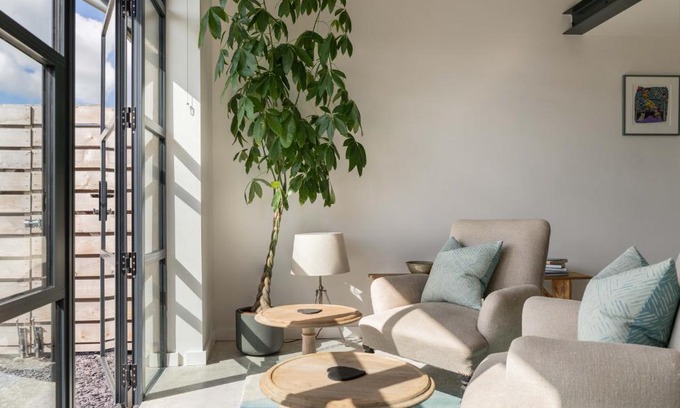 Offham Apartment | The Studio at The Grain Store