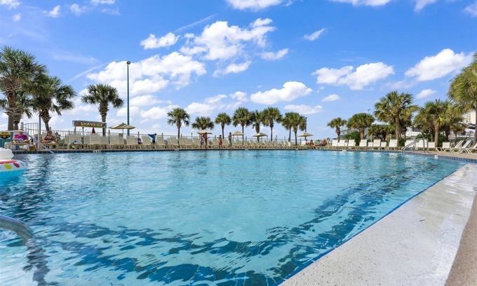 Thomas Drive Condo | The Summit 1503