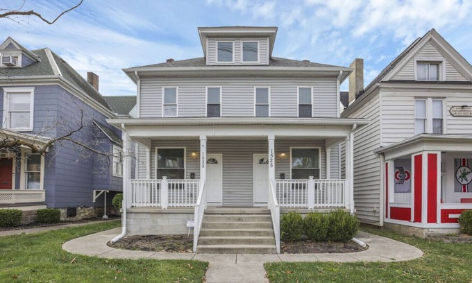 Weinland Park House | The Summit Street `25