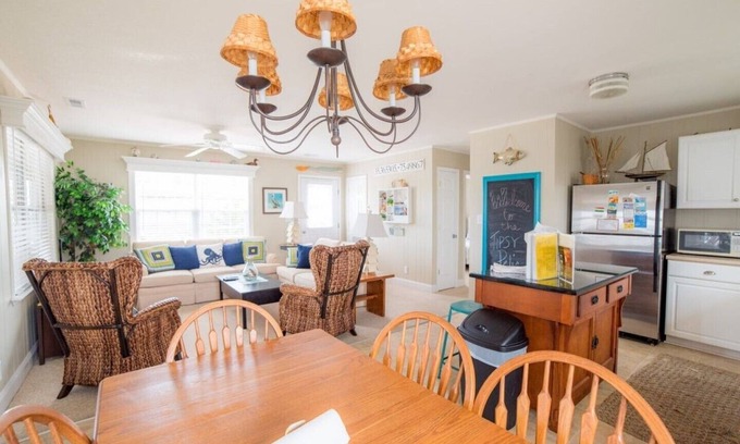 Avon Cottage | The Tipsy Pelican- The Best Place To Relax! Books Saturday to Saturday.