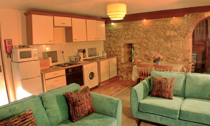 Whitland Cottage | The Tower - sleeps 3 guests in 1 bedroom