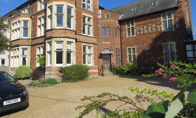 Hunstanton Apartment | The Vicarage Apartment