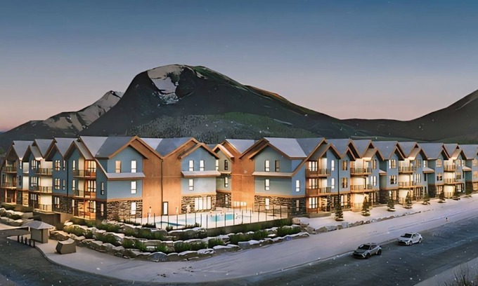 Dead Man's Flats Apartment | The view-Fabulous Retreat style suite in the mountains- Brand new-Pool -Canmore