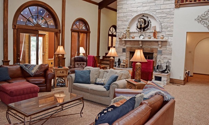 Red River House | The Villa - One of the Largest Rental Homes In Town