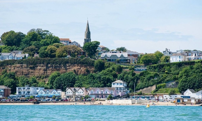 Shanklin House | The Waterfront Inn