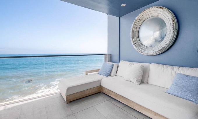 Eastern Malibu Villa | The Waves: Malibu Beach at its Best!