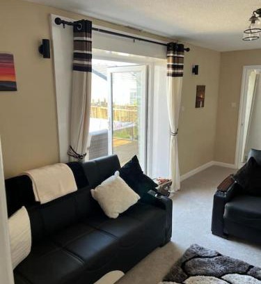 Westleigh Apartment | The White House Cottage