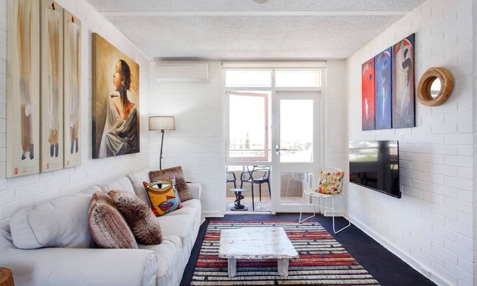 Fremantle Apartment | This apartment is a 1 bedroom(s), 1 bathrooms, located in Fremantle, WA.