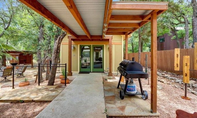 Wimberley House | Three Sisters - Casita 3