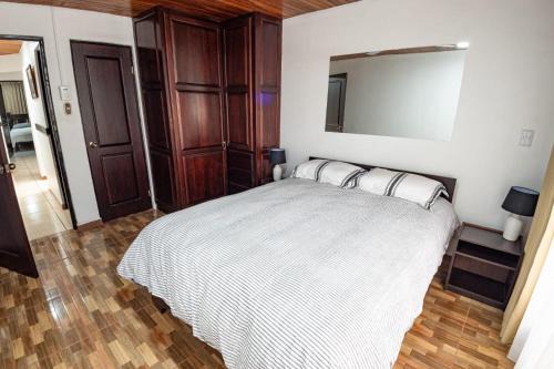 Villa Bonita Bed & Breakfast | Tico Airport B&B