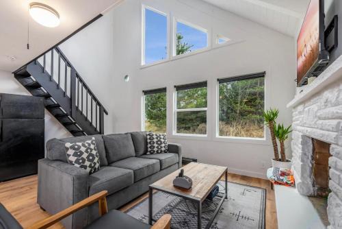 Ocean Shores Ski Chalet | Tidal House #4 - Ocean Shores Chalet