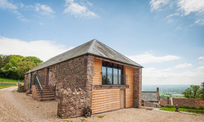 Kingston St Mary Cottage | Tilbury View - a holiday cottage that sleeps 2 guests in 1 bedroom