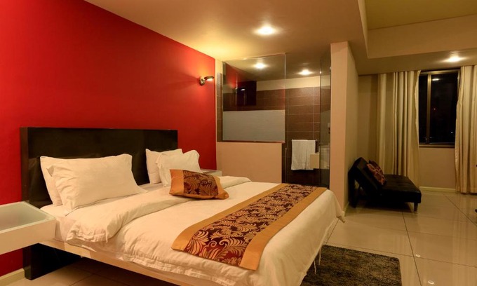 Nungua Hotel | Tills at Vienna Hotel