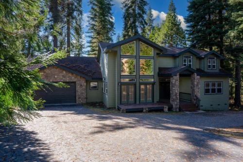 Shaver Lake House | Timber Lodge - 5 Min to Shaver Lake