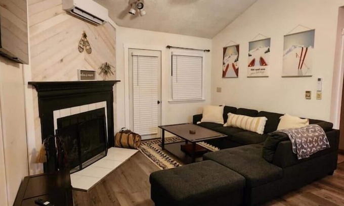 Union Dale House | Tioga Townhouse: Escape to Nature - Cozy 2BR Stay
