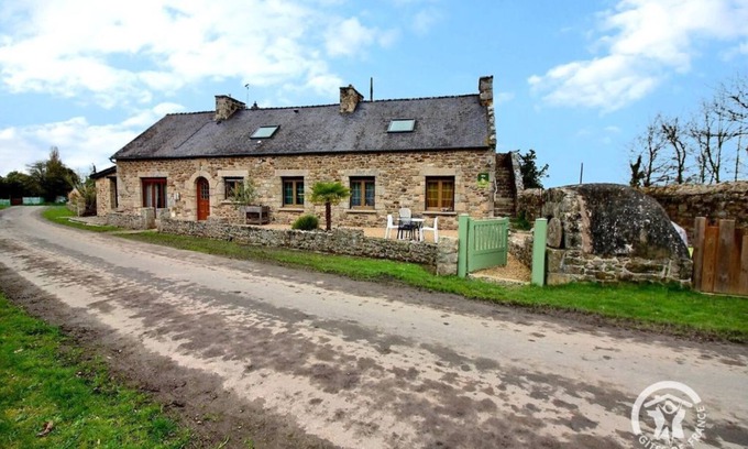 Corseul Apartment | Titre Provisoire