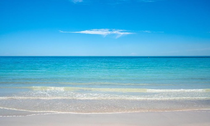 Broadwater House | To the Beach - Unit 2 Cape View Resort