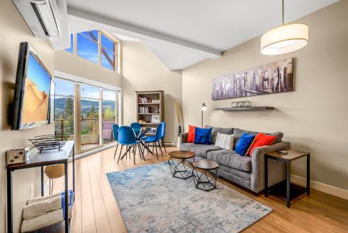 Central Okanagan Apartment | Top Floor Apartment at Amenity Rich Resort 406