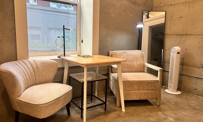 Yesler Terrace Apartment | Top of the Hill Nested Loft