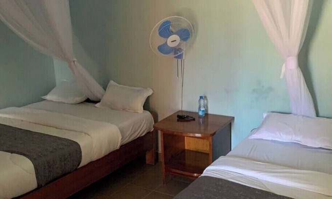 Kisumu Hotel | Torchys Lounge Hotel in Kisumu Unit 5