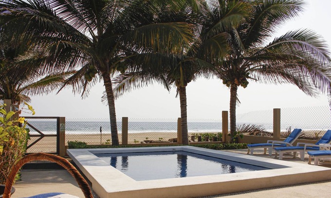 Ixtapa - Zihuatanejo Other | Total Privacy on Playa Blanca Casa Flor De Coco