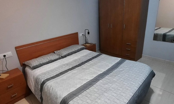 Camarasa Apartment | tourist flat "Piso2" with private balcony