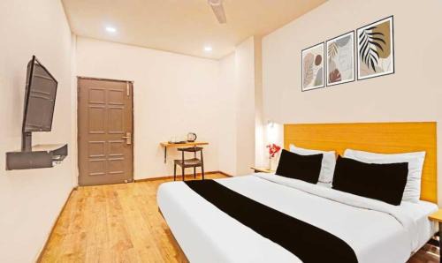 Kanpur Hotel | Townhouse Oak Panki Panchmukhi Hanuman Temple Formerly Hotel Rudra