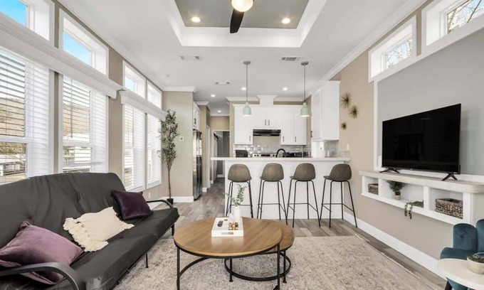 Owens Cross Roads House | Tranquil Tiny Home near Hiking - Nesting Nook