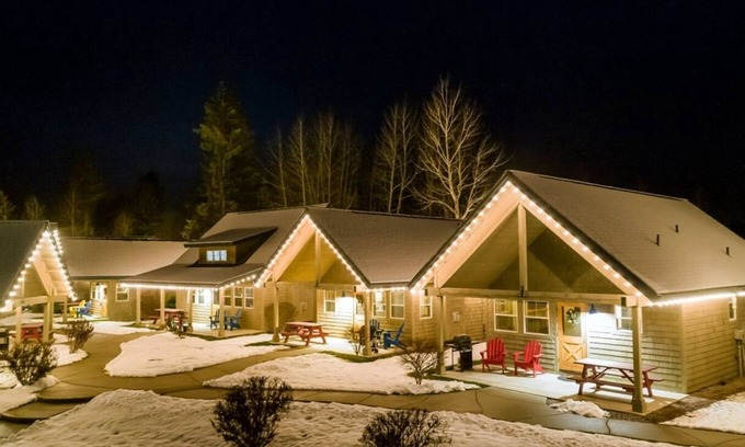 Dover Bay House | Tranquility Base - Courtyard Beach Bungalow