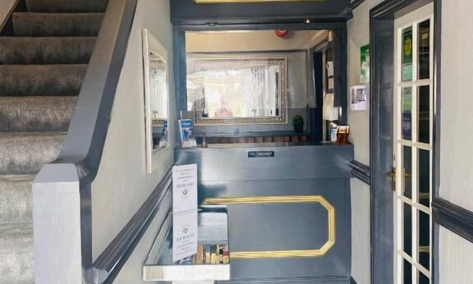 Bangor Bed & Breakfast | Traxx Hotel