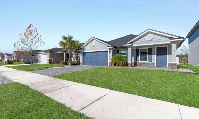 Westside House | TREAT YOURSELFnSpacious 4-bedroom house with WiFi and AC in awesome Jacksonville
